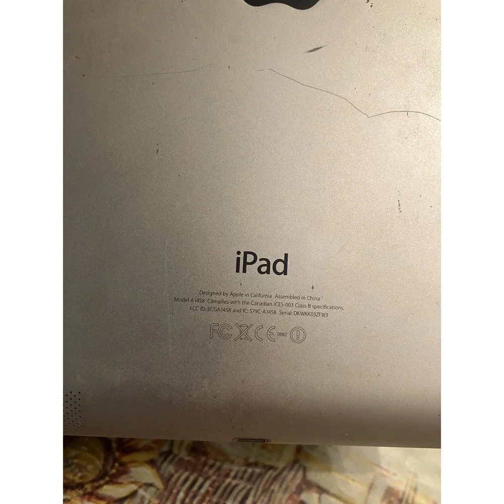 Lot of 4 devices for parts or repair. Apple - iPad - computer-Dell-Samsung